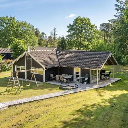 Elita - 1-7km From The Sea In Ne Jutland By Interhome