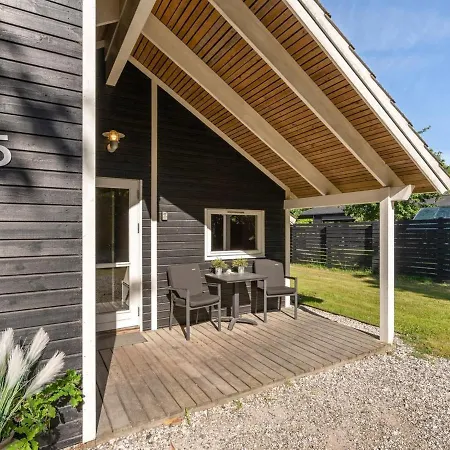 Elita - 1-7km From The Sea In Ne Jutland By Interhome