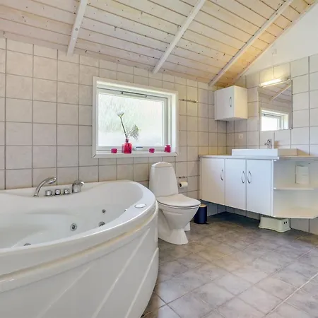 Tatil Evi Elita - 1-7km From The Sea By Interhome Hals