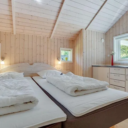 Elita - 1-7km From The Sea By Interhome Hals